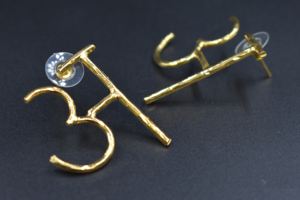 เครื่องประดับต่างหูชุบทองคำภาษาฮินดีขายดีที่สุดสำหรับผู้หญิงและเด็กผู้หญิง - Product Image 2