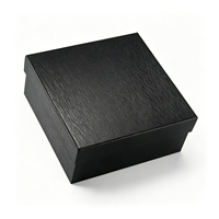 Boîte cadeau carrée en papier recyclable pour bijoux et montres avec logo personnalisé, fermeture magnétique, emballage gaufré, doublure en éponge, vente en gros