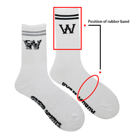 Chaussettes de yoga personnalisées logo de haute qualité anti-dérapant hommes Pilates sport cyclisme athlétique course Grip Football chaussettes