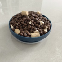 Makanan Kucing Kering 36% Kandungan Daging Tinggi OEM ODM Label Pribadi Kibble Hewan Peliharaan Dewasa