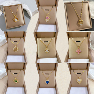 <span class=keywords><strong>Collana</strong></span> di moda a forma di cuore a farfalla con <span class=keywords><strong>quadrifoglio</strong></span> <span class=keywords><strong>collana</strong></span> a catena in acciaio inossidabile regalo di san valentino - Product Image 1