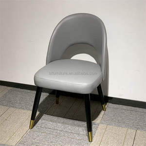 Silla de Comedor Nórdica Moderna de Lujo, Duradera y Cómoda, con Respaldo de Cuero Sintético, Ajustable, Extensible y Personalizable en Color, Muebles para el Hogar - Product Image 1