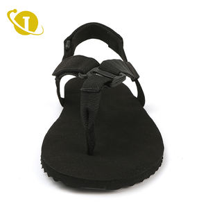 รองเท้าแตะผู้ชายส้นแบนสไตล์ Y ปรับได้สายรัดกว้างรองเท้าเดินเท้าเปล่าน้ำหนักเบาสำหรับเดินป่า - Product Image 5