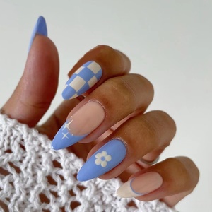 Ongles à presser en PMMA/ABS certifiés CE, <span class=keywords><strong>bleu</strong></span> <span class=keywords><strong>pastel</strong></span>, style French manucure, avec motifs marguerite, damier et étoiles, forme amande longue - Product Image 2