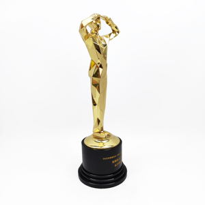 Personnalisable Métal Artisanat Prestigieux Golden Figure Film Award Trophy Knight Statue on Film for Best Honors Global <span class=keywords><strong>Cinema</strong></span> Awards Cup - Product Image 4