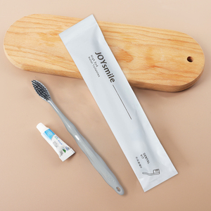 Accesorios de Baño Personalizados, Set de Cabina de Baño para Hotel, Set Dental, Champú, Acondicionador y Artículos de Afeitado - Product Image 4
