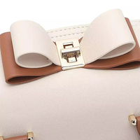 Sac à main structuré avec fermoir à boucle, style français mignon, couleur crème et blanc, sac cadeau pour femme, vente en gros