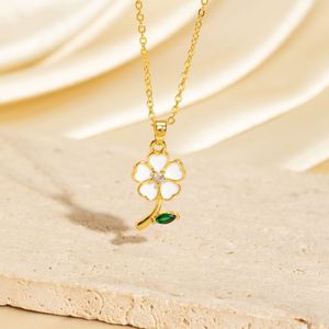 Collier en Acier Inoxydable Plaqué Or avec Pendentif Fleur de Tulipe en Acier Titane, Bijou Anti-ternissement - Product Image 5