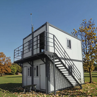 Maison conteneur en acier préfabriquée extensible, hautement recommandée, avec panneaux sandwich en bois, design moderne, installation rapide, option chambre.