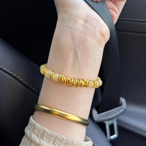 Pulsera de Cristal con Cabello Dorado Estilo Étnico de Lujo Ligero y Exclusivo para Mujer, Inspirada en Caperucita Roja - Product Image 4