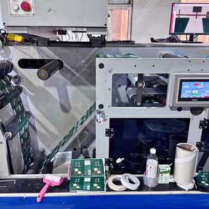 Etiqueta Adhesiva Plateada Mate Impermeable de PET con Forma Personalizada e Impresión UV - Product Image 5