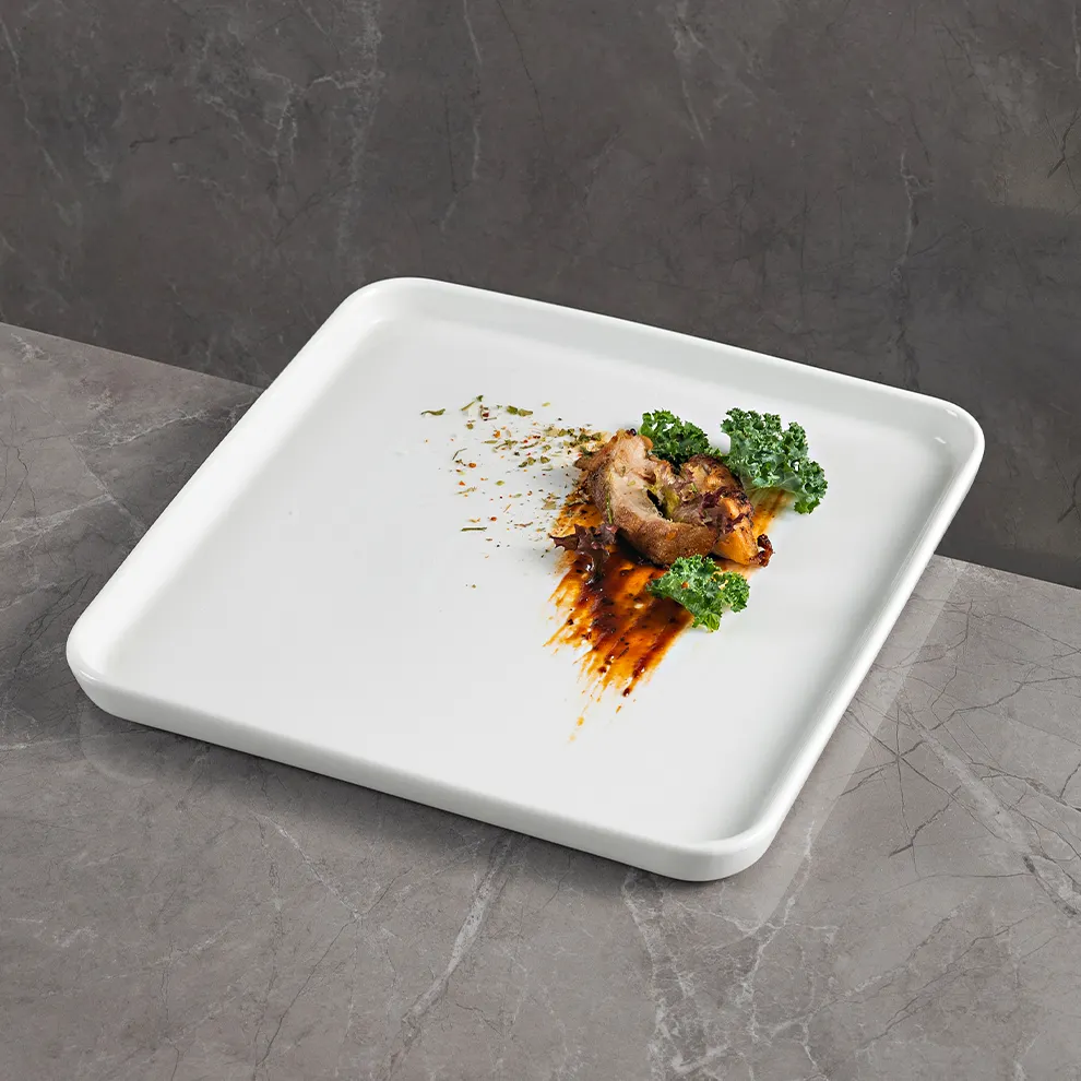 2024 semplicemente stoviglie Vaisselle per ristorante cucina Chef piatto di porcellana per banchetto di nozze bianco piatto quadrato in ceramica