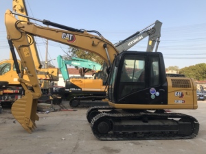 Excavadora hidráulica usada en buen estado Caterpillar CAT 313D2GC Excavadora mediana 312D2GC Horas DE TRABAJO bajas en stock - Product Image 3