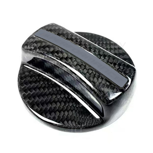 Couvercle universel de réservoir de carburant en fibre de carbone pour <span class=keywords><strong>BMW</strong></span> E90 E92 F30 F80 F82 F87 F90 M2 M3 M4 M5 M6 X3 X4 X5 X6 Couvercle de <span class=keywords><strong>bouchon</strong></span> de gaz - Product Image 2