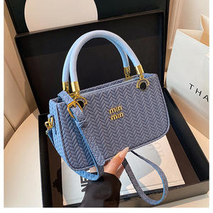 Sac fourre-tout de luxe en PU, style vintage, à bandoulière unique, sac seau pour femme, sacs à bandoulière, vente chaude - Product Image 2