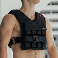 Venta al por mayor entrenamiento de fuerza chaleco ponderado ajustable gimnasio en casa accesorios de fitness entrenamiento táctico Chaleco de peso 8-30KG
