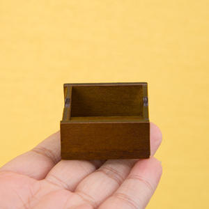 Cesta de almacenamiento de marco de madera para juegos de comida en miniatura Mini 1:12 de alta calidad, cesta de juguete de resina para casa de muñecas para bricolaje embalado en bolsas - Product Image 5