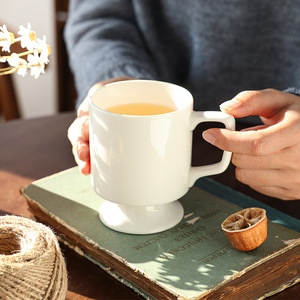 Taza de cerámica estilo nórdico, color sólido, porcelana, apta para lavavajillas y microondas, para uso en fiestas. - Product Image 2