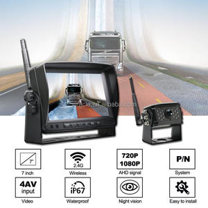 Kit de moniteur de recul sans fil IPS 7 pouces avec 4 caméras IR sans fil 12V-24V, écran quadruple, étanche 360° pour la sécurité du véhicule - Product Image 1