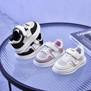 Venta al por mayor 2025 Verano Zapatillas de deporte casuales Niños para niños y niñas Zapatos blancos de malla hueca Transpirable y cómodo - Product Image 4