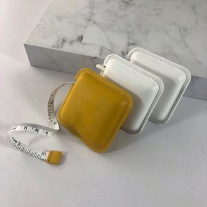 Cinta Métrica de Cuero PU de 1.5m, con Logotipo Personalizable, Fácil de Transportar, Delicada y Pequeña, Impresa con UV - Product Image 5