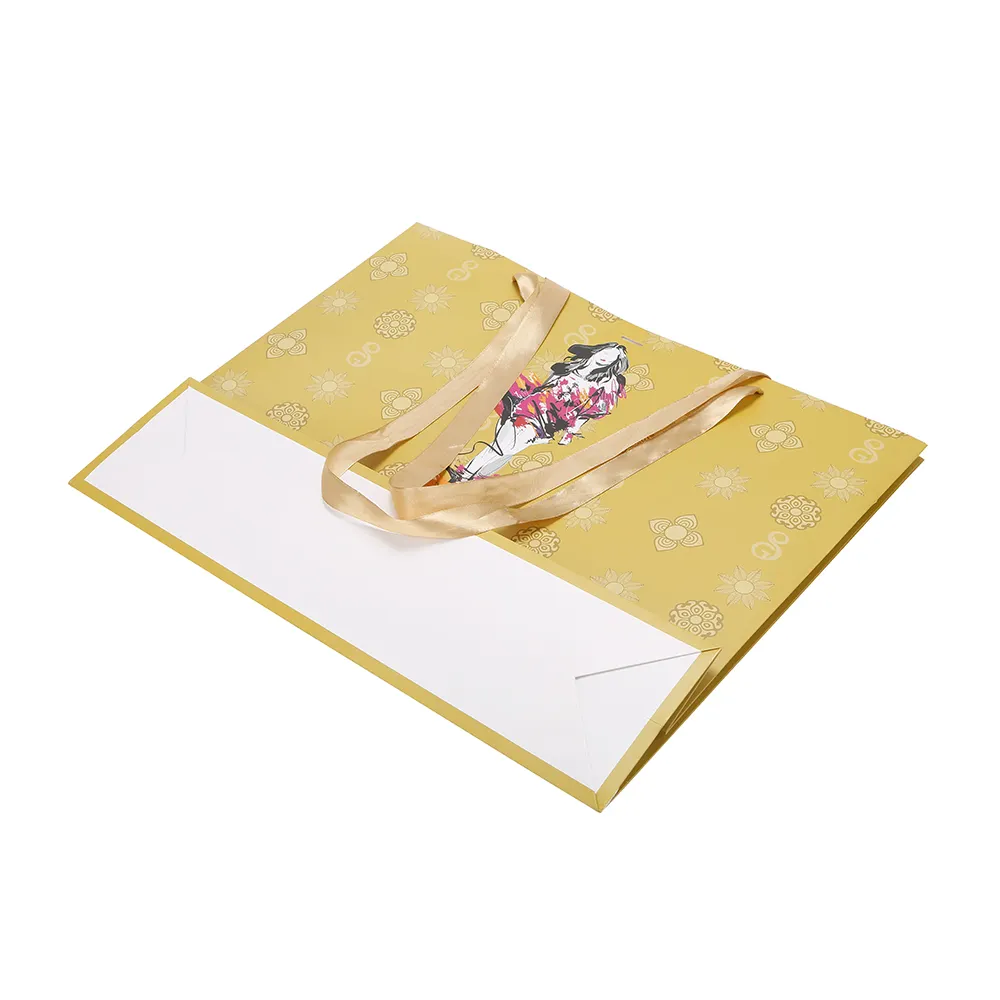 حقيبة من الورق المقوى الذهبي قابلة لإعادة الاستخدام مخصصة فاخرة حقيبة هدايا مع شعارك الخاص