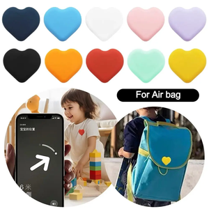 Funda de silicona en forma de corazón para Airtags impermeable Invisible Pin Locator funda protectora antiarañazos para <span class=keywords><strong>Airtag</strong></span> Pin - Product Image 1