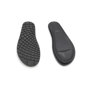 Semelle de chaussure pour homme de qualité supérieure, en PVC, antidérapante, résistante à l'eau, pour une utilisation régulière, offrant une adhérence stable, un soutien ferme et fiable - Product Image 1