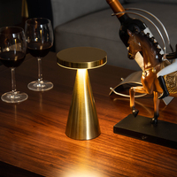 Lampe de table led rechargeable inductive Fabricant OEM Bon prix Lampe d'hôtel Matériau en acier inoxydable