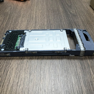 LEN PX05SRB Series Server Solid State Drive PX05SRB192 2.5 Inch 12Gbs SAS Interface 1.92TB SSD 3-Year Warranty Solid State Drive - Product Image 2