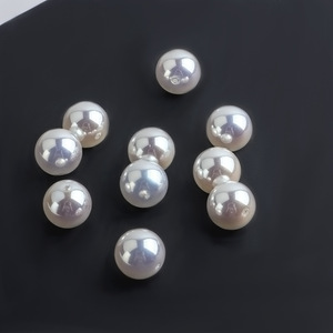 Perlas Sueltas Redondas Blancas Celestiales con Acabado Espejo, Perlas Blancas de Alto Brillo con Orificio de 10 mm para la Elaboración de Joyas - Product Image 3