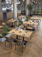 Table à manger carrée en pin massif antique - Mobilier multifonctionnel pour la restauration commerciale, idéal pour les restaurants occidentaux