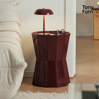 Tabouret bas en plastique de style nordique moderne pour salon, table basse créative simple avec plateau, table d'appoint pour petit appartement