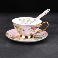 Tasses à café et soucoupes en porcelaine russe 7OZ Tasse à expresso italienne en porcelaine Tasses à expresso et soucoupes pour hôtel