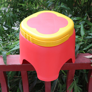 Tabouret portable en plastique Merford, épaissi, antidérapant, pour adultes et enfants, utilisation intérieure et extérieure - Product Image 3