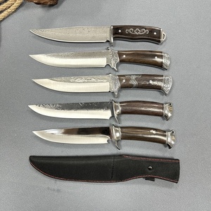 Hand geschmiedete russische Messer der Klasse A mit Scheide Taktisches Messer mit Holzgriff WB Benutzer definierte akzeptable Fallpunkt-Jagdmesser - Product Image 3