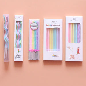 เทียนวันเกิดสีพาสเทลขายส่ง MOQ ต่ำ เทียนยาวบางลายเกลียวในที่ใส่เทียนสำหรับตกแต่งเค้กงานวันเกิด - Product Image 1
