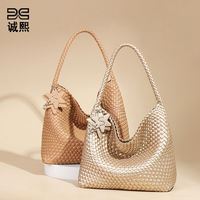 Sac à bandoulière bohème en paille tressée pour femme, fermeture éclair étanche, finition dorée métallique, grande capacité, sac à main décoré de fleurs