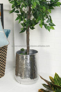 Jardinière ronde en aluminium martelé de qualité supérieure argent poli meilleure qualité pour une utilisation intérieure Jardinière en acier inoxydable d'Inde - Product Image 2