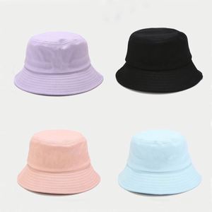 หมวกบักเก็ตทรงชาวประมงสำหรับผู้หญิง สีมาการอง พิมพ์ลายสกรีนบนผ้าไหมเรียบ ปรับขนาดได้ ผลิตจากโพลีเอสเตอร์ผสมคอตตอน ระบายอากาศได้ดี กันลม - Product Image 2