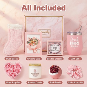 ชุดผลิตภัณฑ์ดูแลตัวเองสุดหรู Lunaire สำหรับผู้หญิง แพ็คเกจพรีเมียมพร้อมเกลืออาบน้ำ ไอเดียของขวัญแต่งงานและวันเกิดสุดพิเศษสำหรับผู้หญิง - Product Image 6