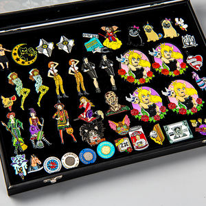 รับผลิตเข็มกลัดโลหะแบบกำหนดเอง งานฝีมือโลหะสำหรับตราสัญลักษณ์จากผู้ผลิตในจีน - Product Image 5