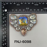Appliques thermocollantes en strass de cristal pour mariée, motif floral 3D fait main en feutre non tissé, pour ceintures de mariage, chaussures et chapeaux