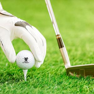 Balles de golf en caoutchouc synthétique écologiques personnalisées en gros pour tournois et entraînements, avec marqueur et logo sur mesure - Product Image 2