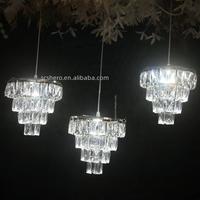 Lampadaire LED populaire pour mariage, en acrylique et cristal, pour allée lumineuse – Décoration de mariage luxueuse pour célébrations et bienvenue