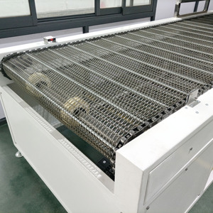 <span class=keywords><strong>Machine</strong></span> de séchage IR à air chaud automatique personnalisée, <span class=keywords><strong>petite</strong></span>, 380V 550W, 2m x 0.6m x 1.1m, 500 t-shirts/heure pour - Product Image 4