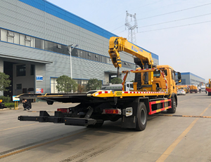 Nuovo Camion Diesel SINOTRUK per Lavori Pesanti 4x2, Carro Attrezzi per Rimozione Barriere Stradali, Sollevamento Merci, Trasporto a Breve Distanza - Product Image 6