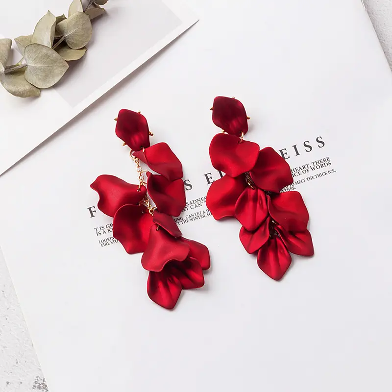 Lateefah OEM Hot Selling Earrings Vintage Style Rose Petals Red Bridal Earrings