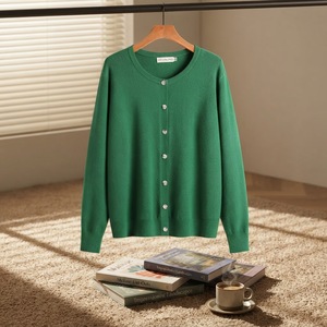 Cardigã Coreano PRETTYGARDEN para Mulheres, Casaco de Inverno com Botões e Manga Longa (Verde Escuro Grande) em Poliéster - Product Image 5