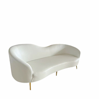 Canapé de haute qualité. Style de banquet élégant et moderne. Design romantique, pour la décoration dans les milieux familiaux et les mariages.